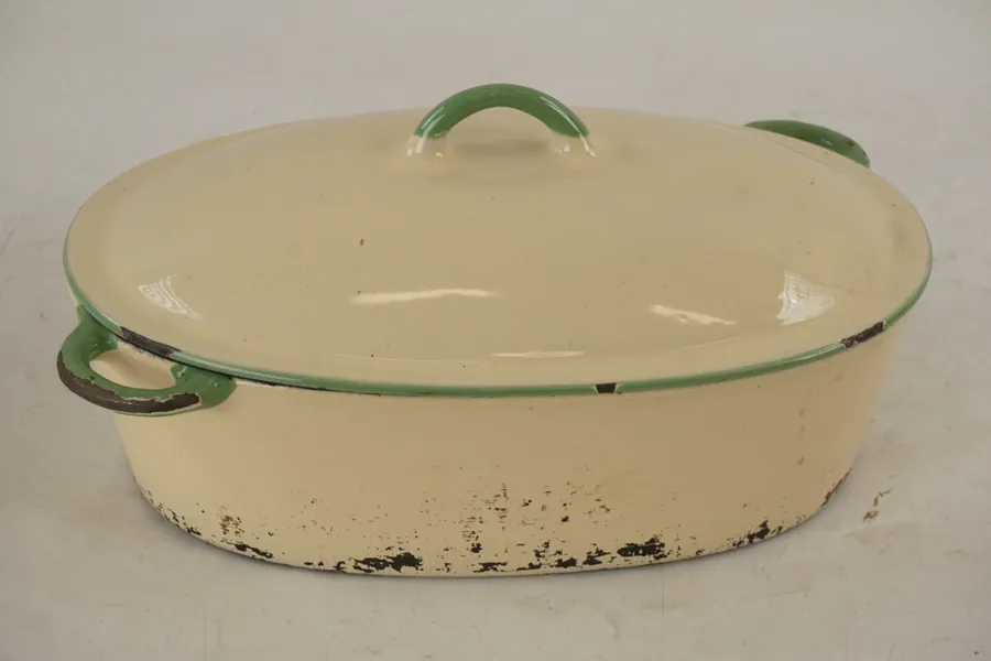 Kockums 3L gryta i gjutjärn. C19/