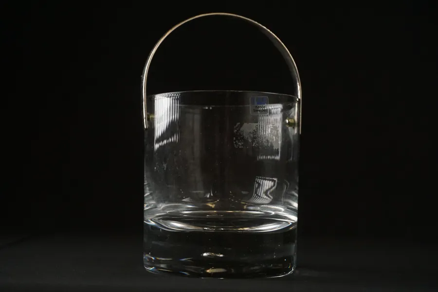 Kosta Boda, ishink i glas. G58/