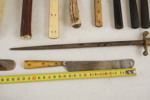 Ljusstake, grillgafflar mm. A236/