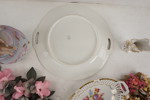 Figurer, tallrik i porslin mm. A97/