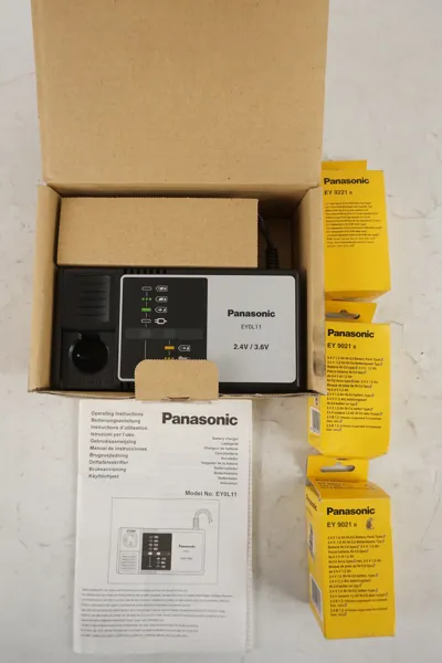 Panasonic batterier & batteriladdare 2,4V/3,6V mm. D74/