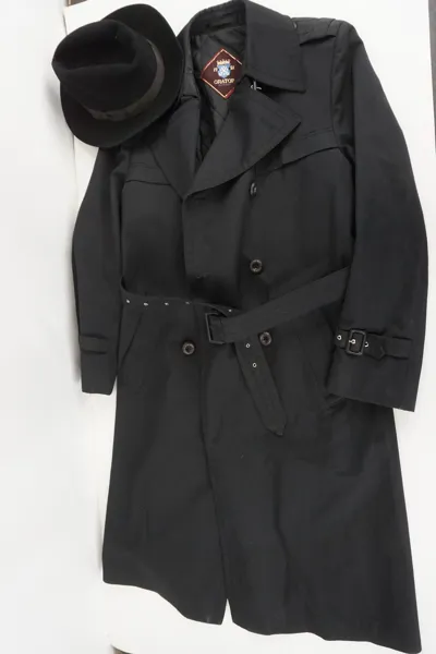 Trench Oratop & Hatt Ariston. BC161/