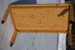 Soffbord på hjul i furu. B5/