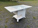 Litet bord med bardel och lådor B231/