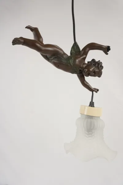 Putti lampa. A8