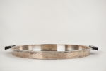 Rund Nysilverbricka. M10