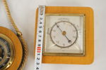 Barometer och handspegel mm. A34