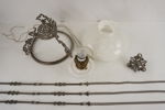 Taklampa med silverfärgad dekor. Bc54