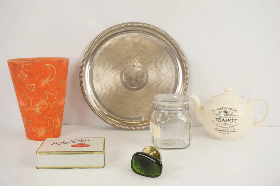 Charlotte Watson's Tekanna mm. Bc57
