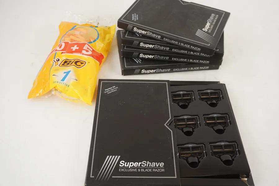 5st Supershave exclusive 5 blade razor mm. A102