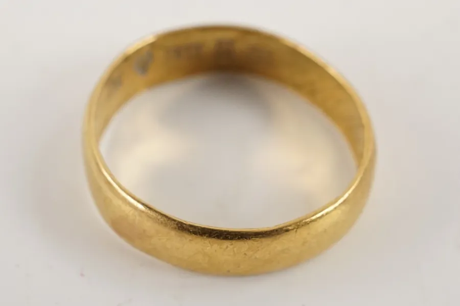 Guldring 23k. 3,4g A147