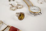 Armbandsur, halsband mm smycken. A153