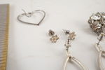 Armbandsur, halsband mm smycken. A153