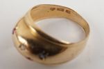 Guldring med stenar 18k. 3,5g A171