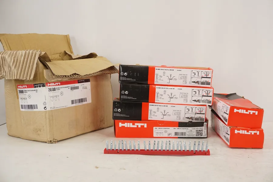 ca:1500 Hilti-skruvar S-MD 03 Z 5,5x25 M. D47/
