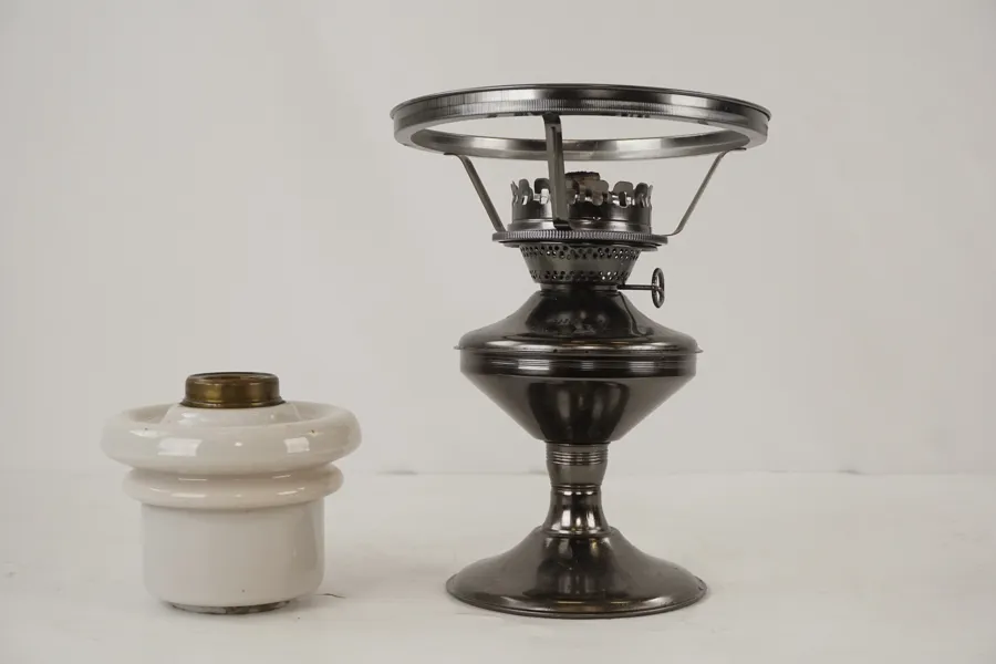 Fotogenlampa mm. C24