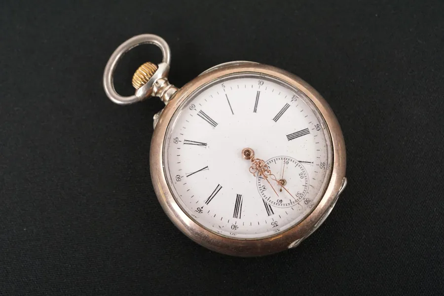 Chronometre fickur silverrova. A131
