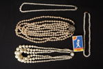 4st Pärlhalsband. A137