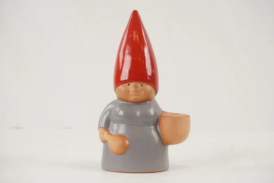 Lisa Larson Gustavsberg Tomtemor Ljusstake. G58