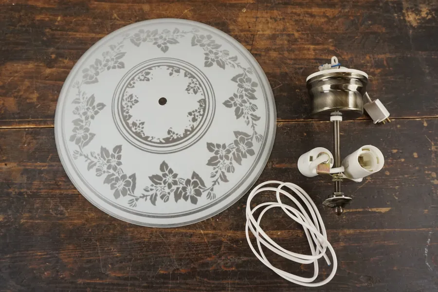 Cottex Taklampa med blommig skärm. B252