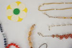 Pärlhalsband mm. A235