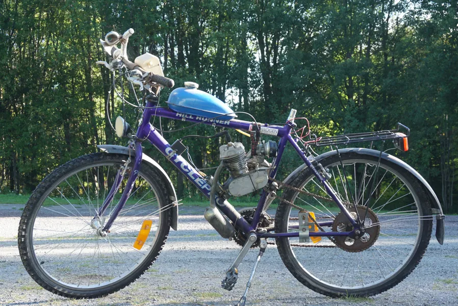 Cyclepro Cykel med motor. B320