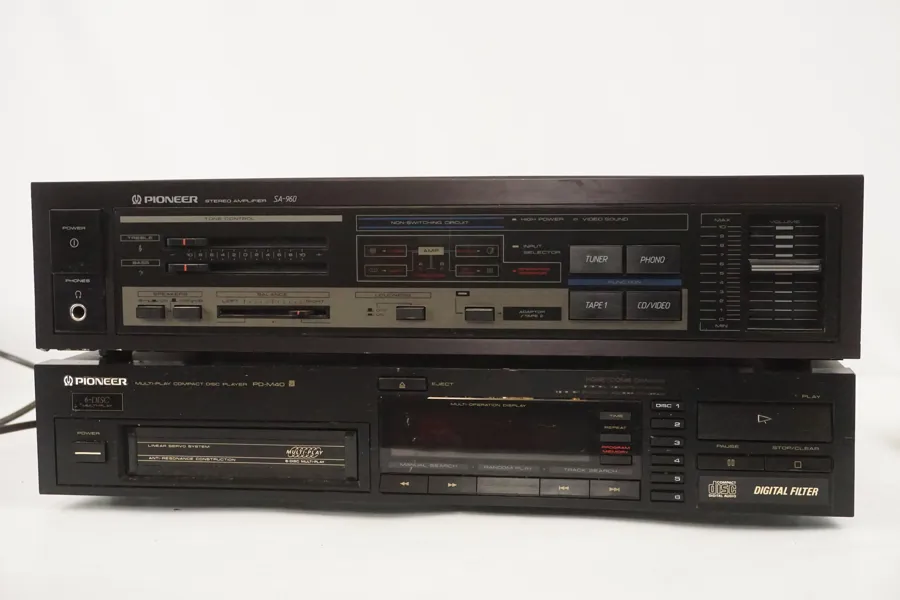 Pioneer stereoförstärkare & CD-spelare. D50