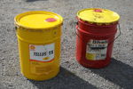 2st Shell oljedunkar & varningstriangel. B23