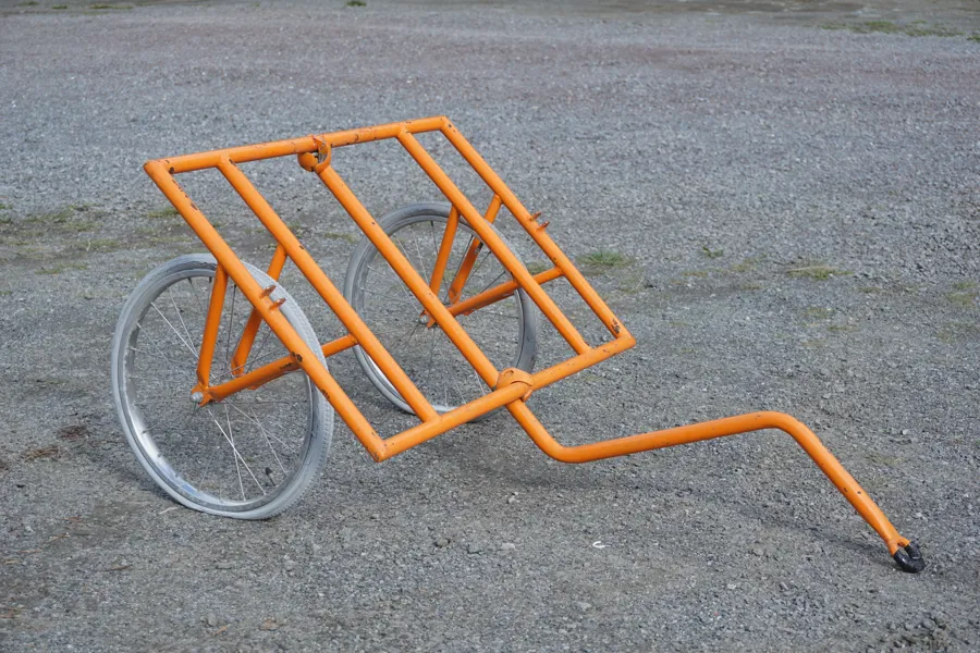 Cykelkärra i orange. B24