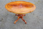 Pelarbord eller soffbord. B41