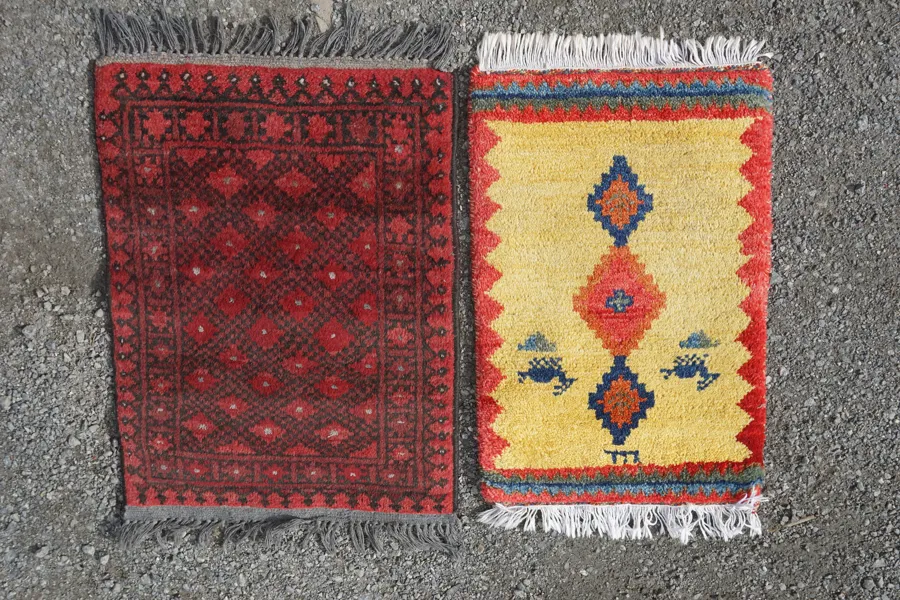 2st orientaliska mattor 68x50. B56