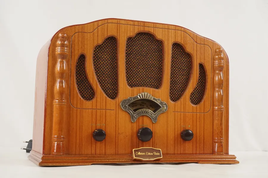 Eltronik Collections Edition Radio. M4