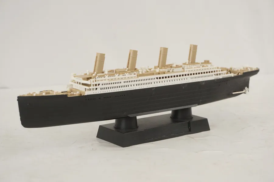 RMS Titanic modell. A14