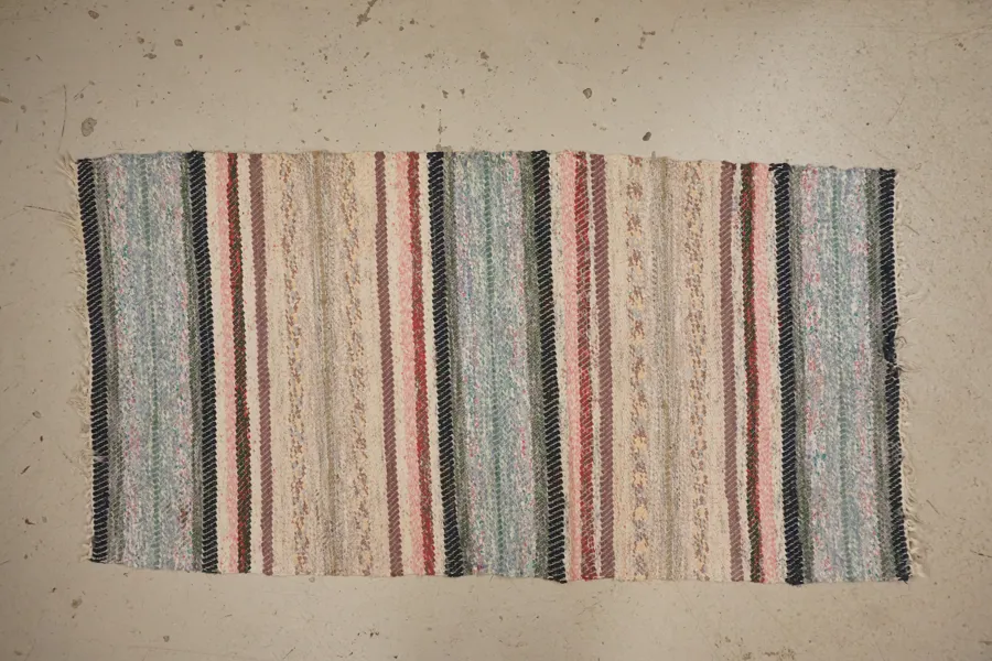 trasmatta blå/rosa 120x63. B245