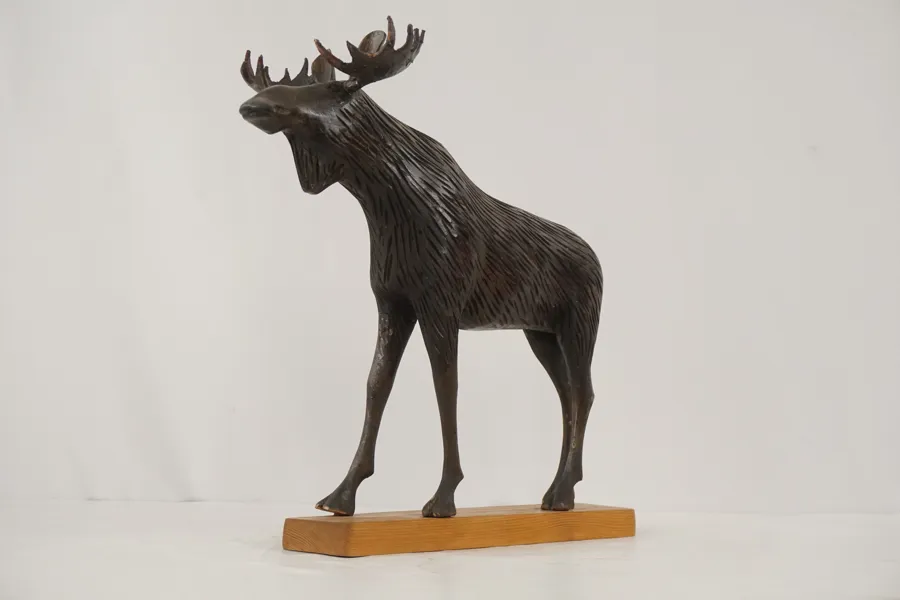 Älg Skulptur. G35