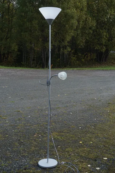Golvlampa. B264
