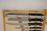Knivset i skärbräda. D65