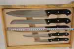 Knivset i skärbräda. D65