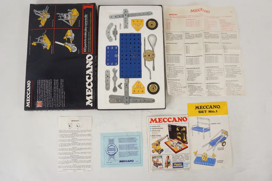 Meccano set No 1 byggsats. A121