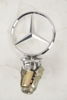 Mercedes-Benz Motorhuvsemblem. A134