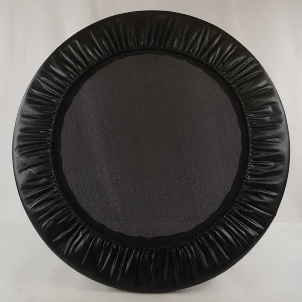 Mini Trampolin. B298