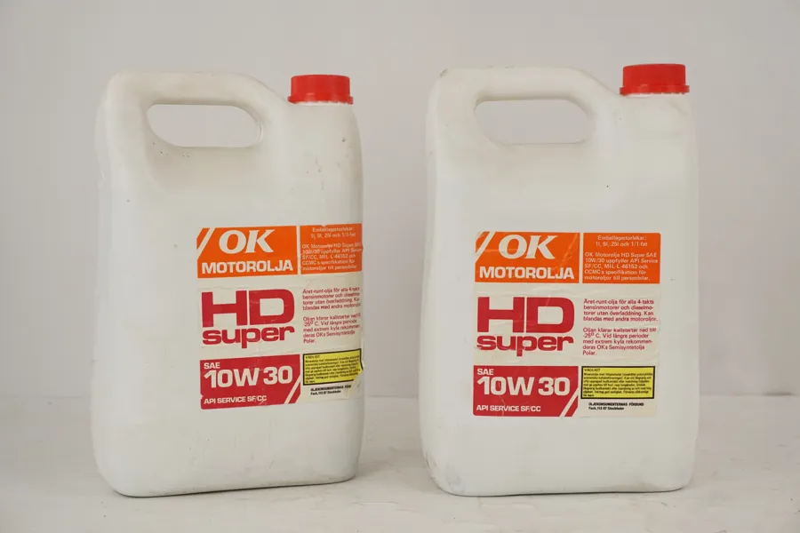 2st OK HD Super SAE 10W-30 Motorolja. C40