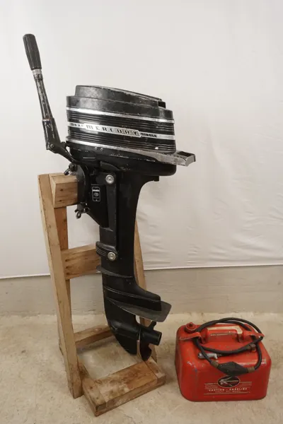 Merqury båtmotor med bensindunk B87