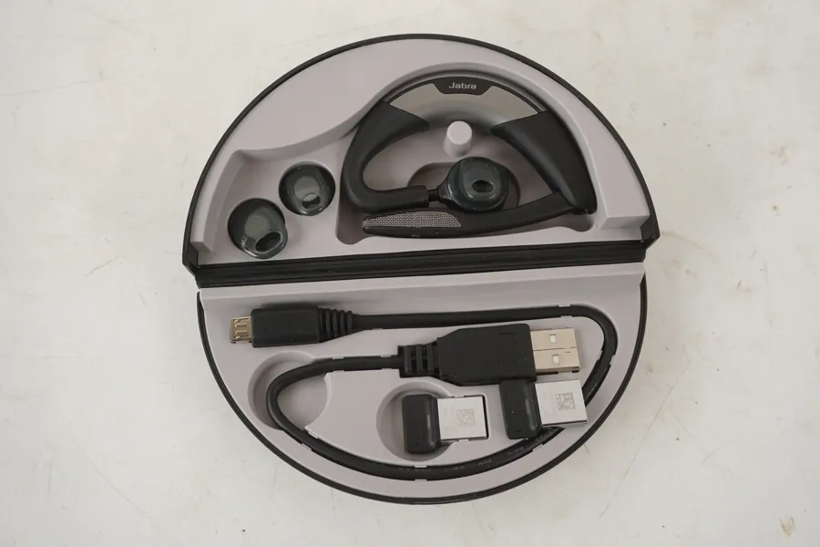 Jabra Motion Bluetooth headset. A44