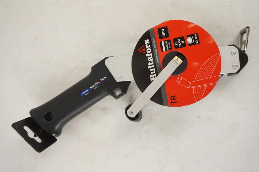 Hultafors TR30M A. måttband. D80
