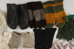 Bomulls sockor, handskar mm. B235
