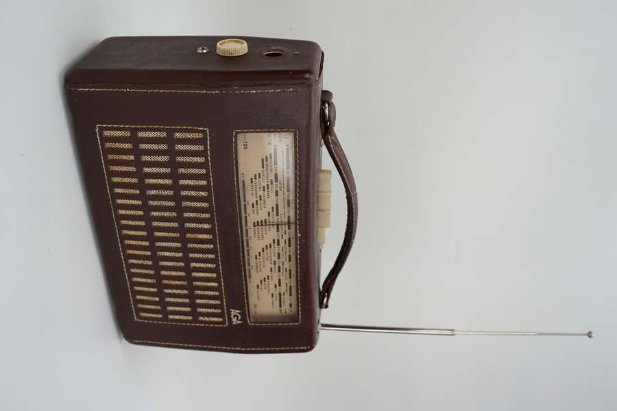 Aga Transistor 3420 radio. D50