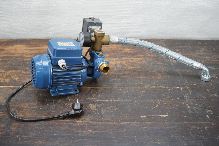 Biltema TR/1 vattenpump. B12