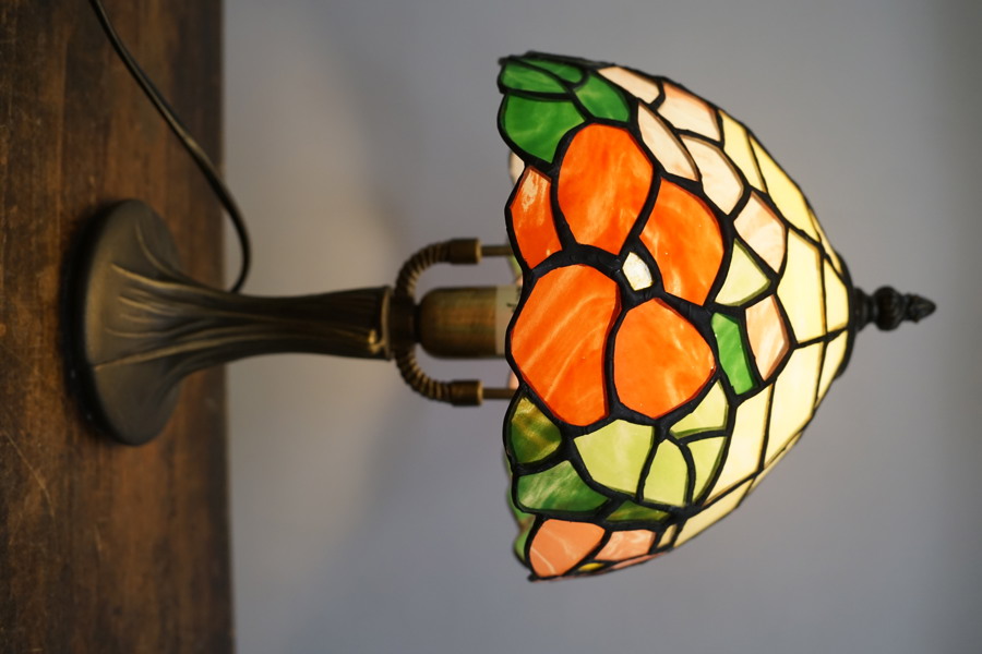 Cottex bordslampa tiffanystil. C3