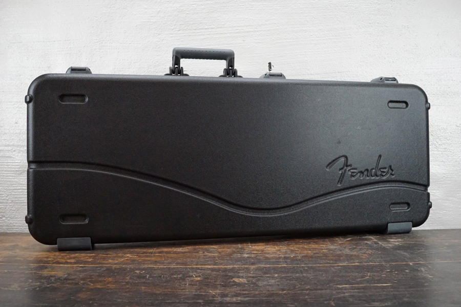 Fender hardcase/väska till elgitarr. B109